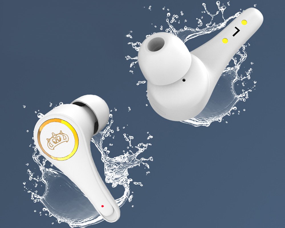 Water Resistant & Ergonomic Design